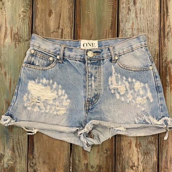One Teaspoon Sz 5 (27) Denim Shorts Hawks High Rise Destroyed Ripped Butt - Picture 10 of 12